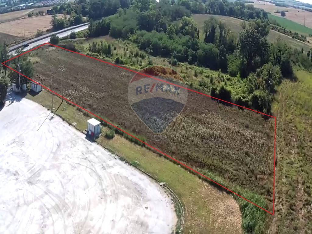 Terreno a Monte roberto in Via I Maggio - Foto 5