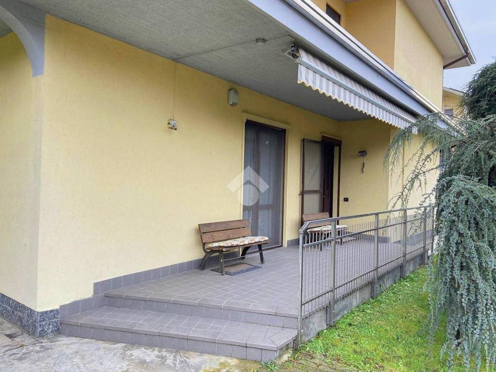 Villa a Samarate in Via Borsi, 60 - Foto 4