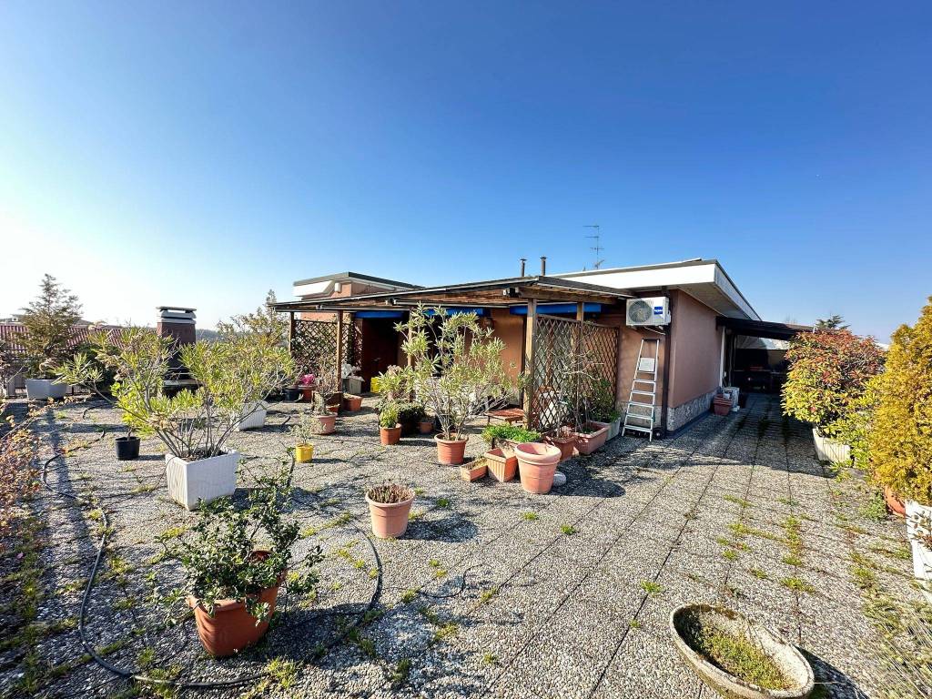 Attico / mansarda a Novara - Foto 3