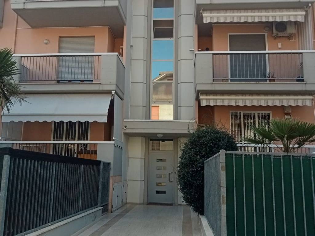 Appartamento a Monsampolo del tronto in Via Giuseppe Parini, 12 - Foto 3