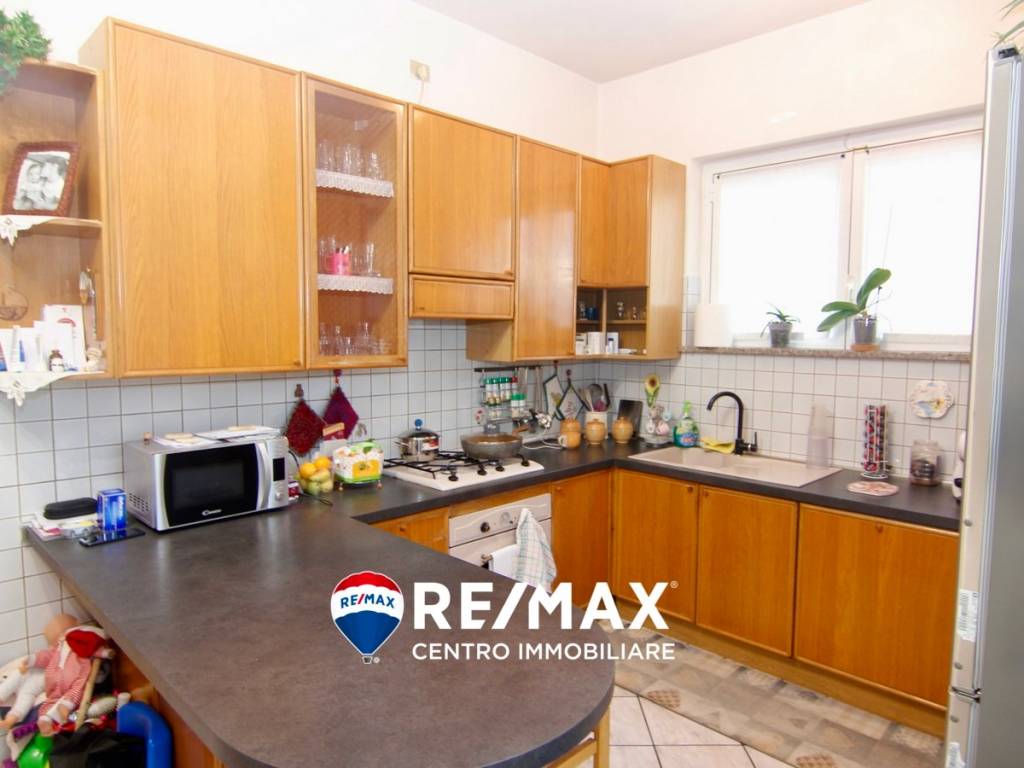 Villa a Castronno in Via Roma - Foto 4