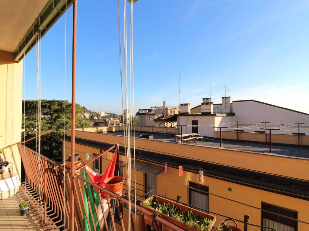 Appartamento a Verona in via San Leonardo - Foto 1