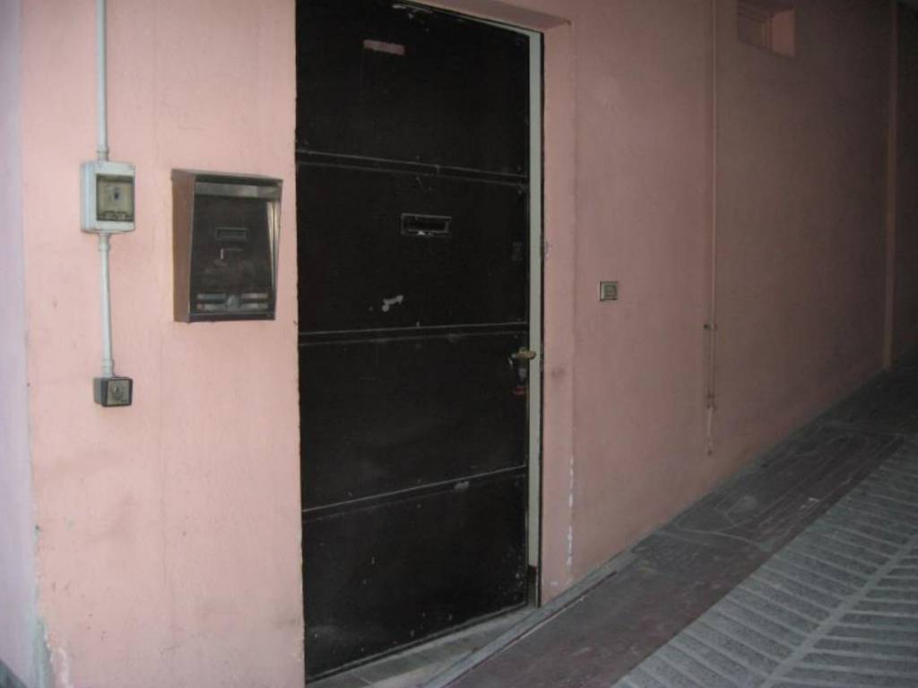 Appartamento a Verona in VIA TOMBETTA 111 - Foto 2