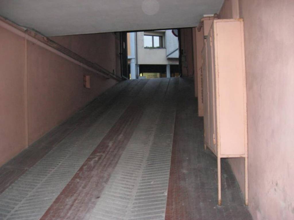 Appartamento a Verona in VIA TOMBETTA 111 - Foto 3