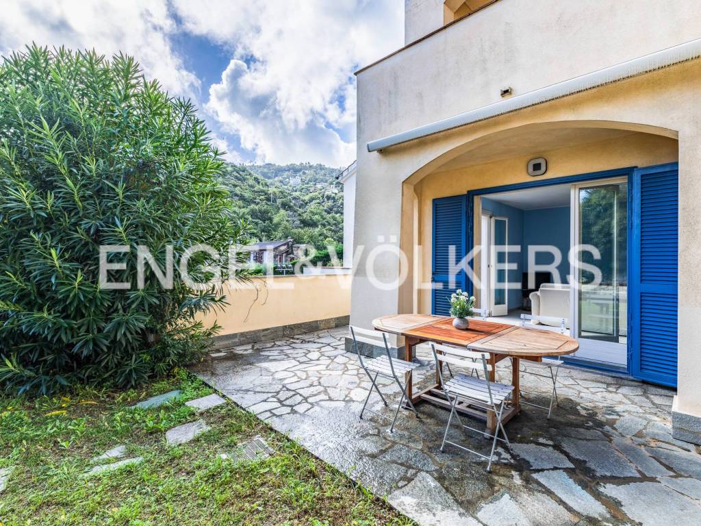 Appartamento a Spotorno in Via Serra - Foto 3