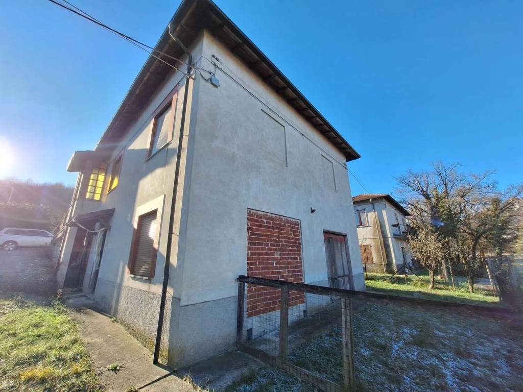 Villa a Arquata scrivia in Strada Per Sottovalle - Foto 4