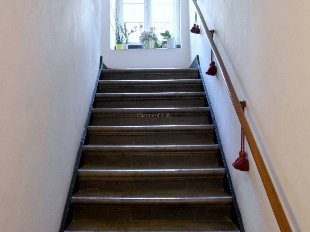 Casa indipendente a Modica in PIAZZA CORRADO RIZZONE - Foto 3