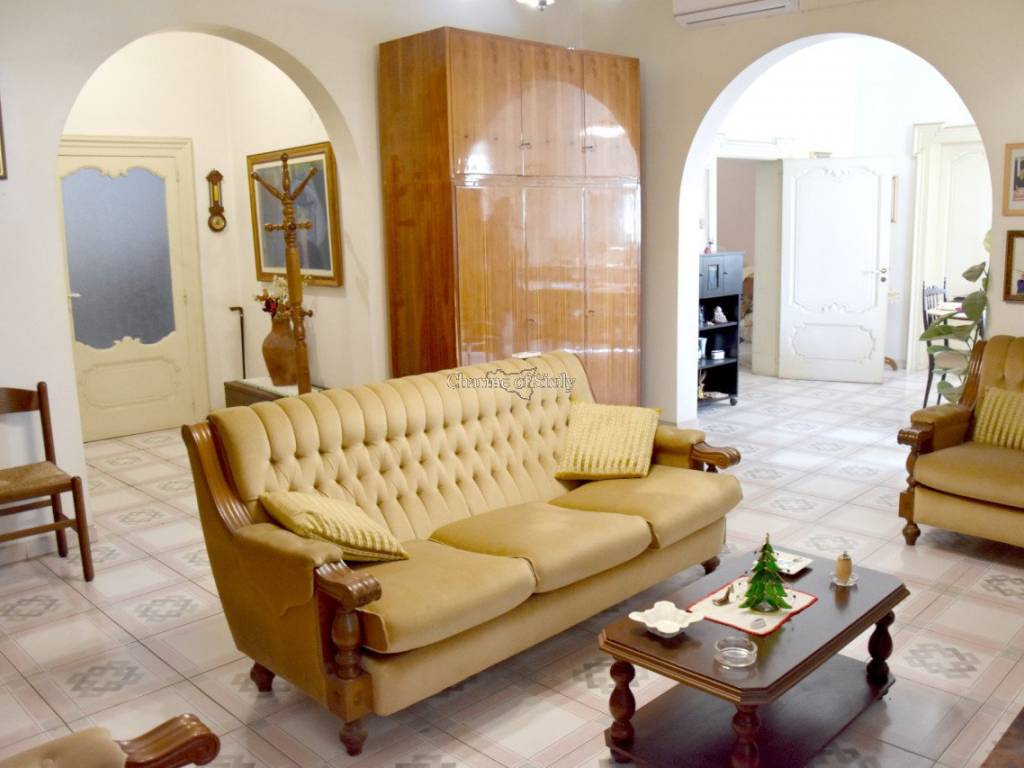 Casa indipendente a Modica in PIAZZA CORRADO RIZZONE - Foto 4