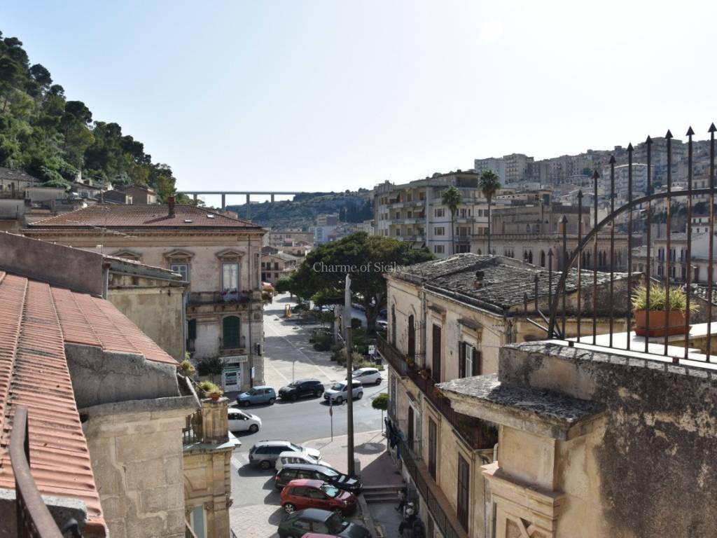 Casa indipendente a Modica in PIAZZA CORRADO RIZZONE - Foto 5