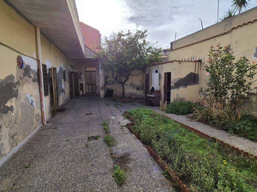 Villa a Cagliari in Via dei Doria, 12 - Foto 3