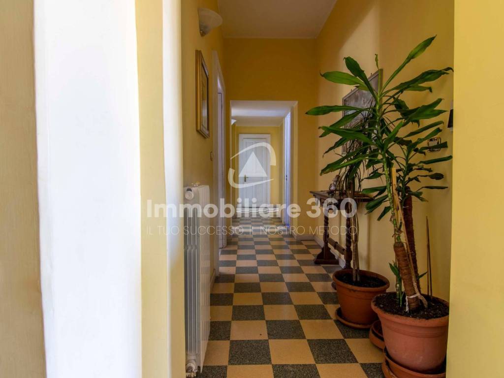 Appartamento a Cosenza in Via Riccardo Misasi, 20 - Foto 2