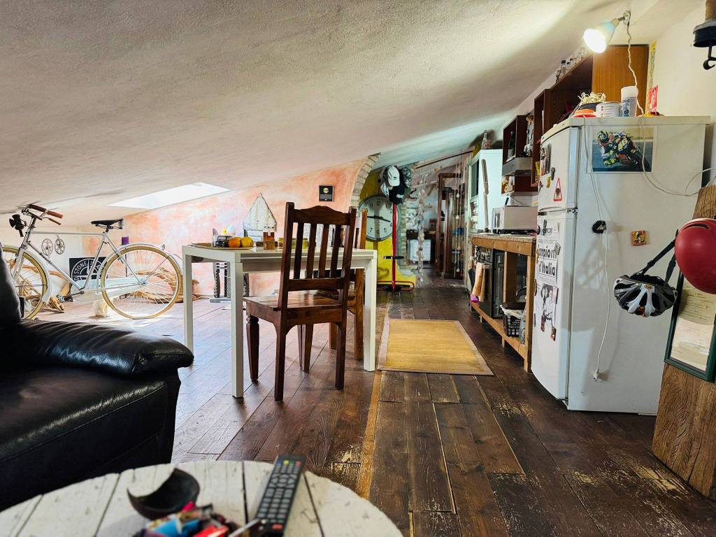 Loft / open space a Cagliari in Via Castagne Vizza, 5 - Foto 2