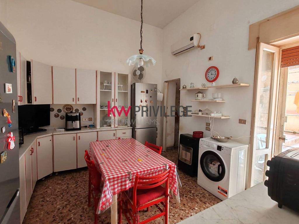Casa indipendente a Brindisi in Via Ottaviano, 61 - Foto 5