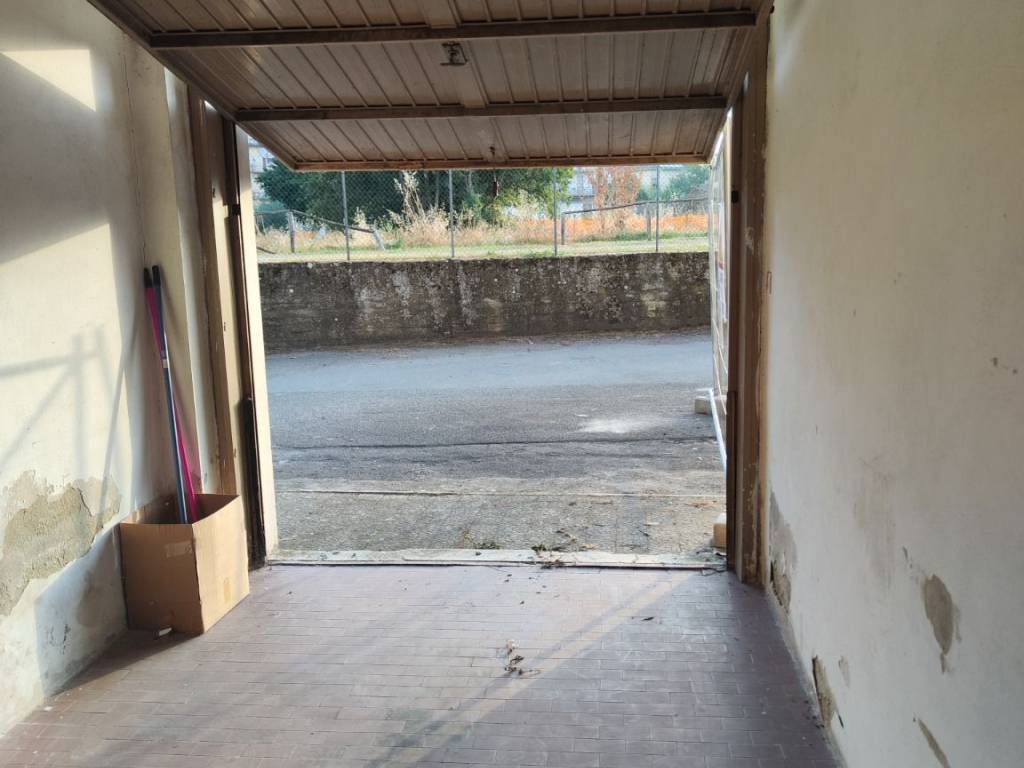 Box / garage a Arezzo in Via Beato Angelico, 21 - Foto 3