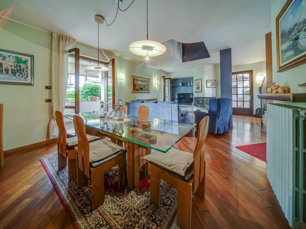 Villa a Borgomanero in Via delle Rosette - Foto 3