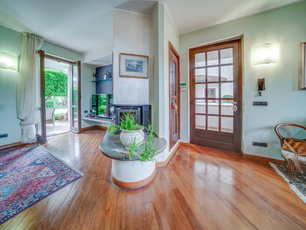 Villa a Borgomanero in Via delle Rosette - Foto 5
