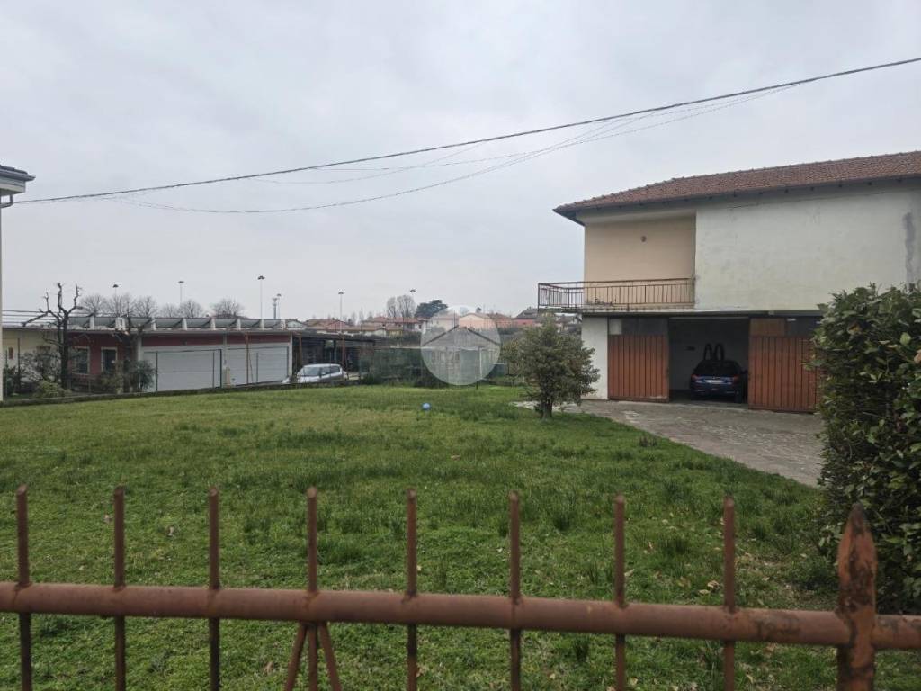 Terreno a Adro in Via laveni, 3 - Foto 2