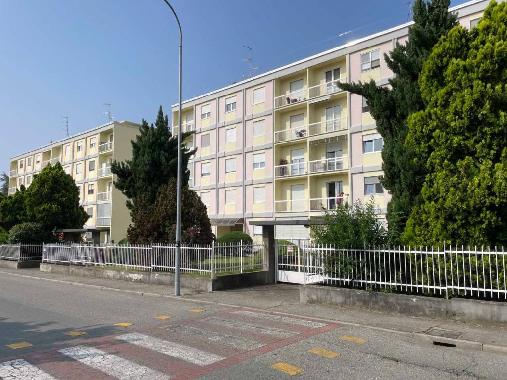 Appartamento a Biella in Via Augusto Vialardi di Verrone, 26 - Foto 3