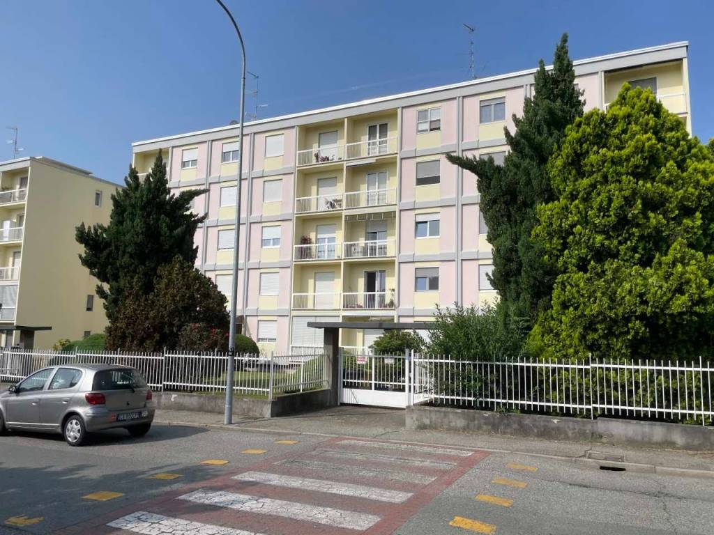 Appartamento a Biella in Via Augusto Vialardi di Verrone, 26 - Foto 4