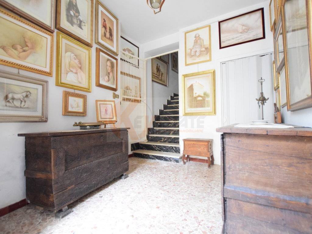 Casa indipendente a Nuoro in Via Brofferio, 10 - Foto 2