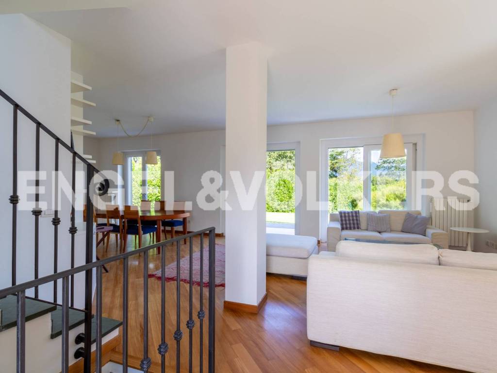 Villa a Azzate in Via Pietro Mascagni - Foto 2