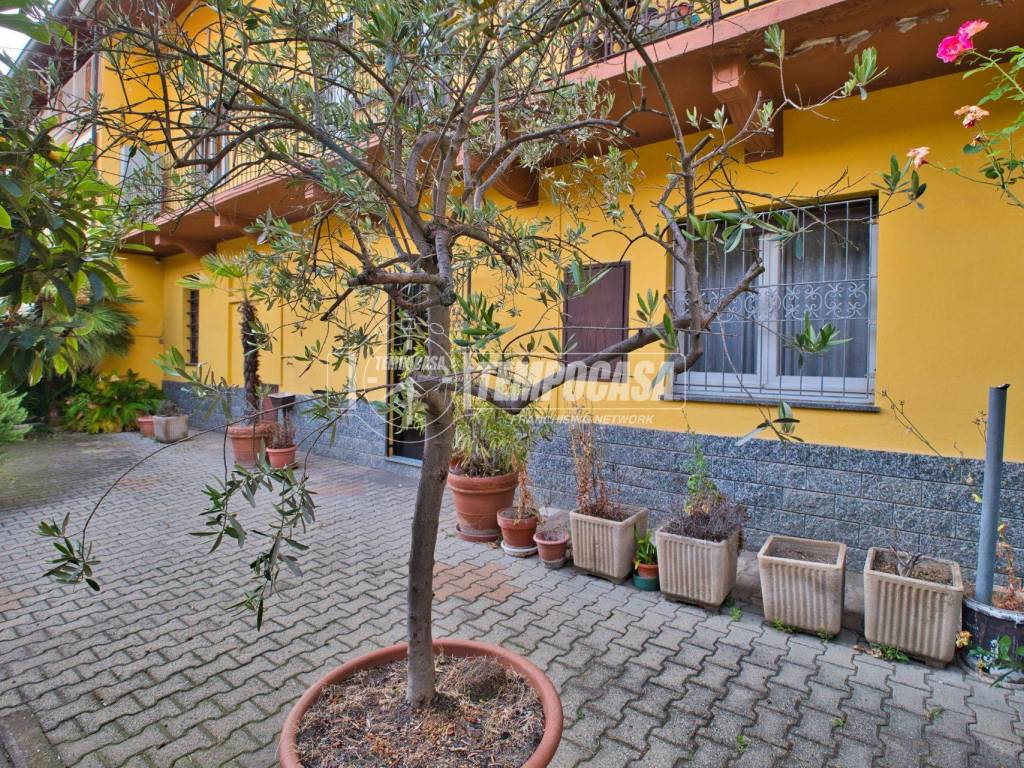 Casa indipendente a Galliate in Vicolo Alberto Villano - Foto 3