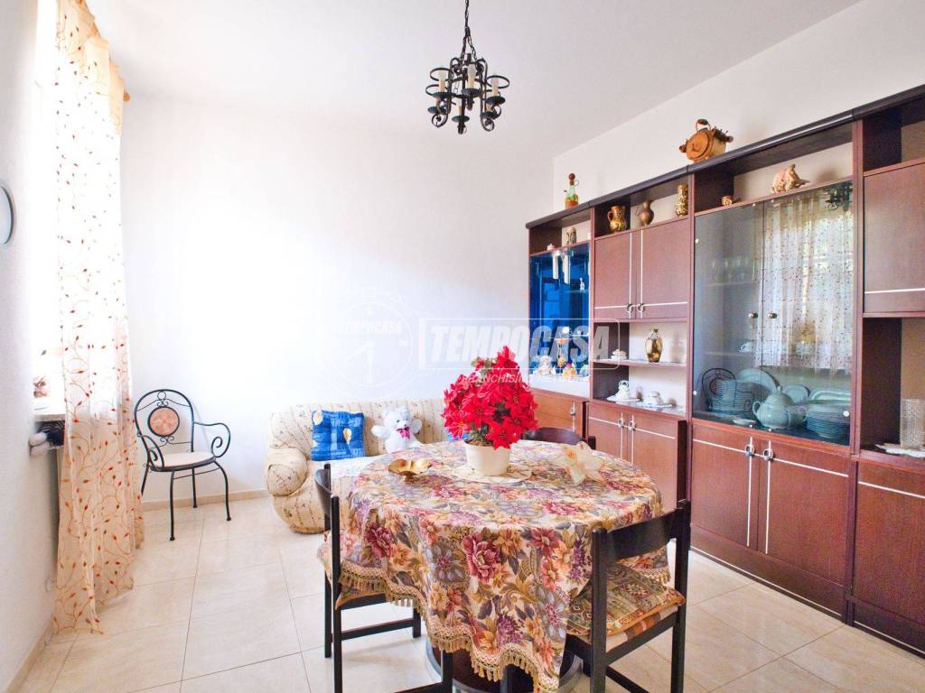Casa indipendente a Galliate in Vicolo Alberto Villano - Foto 4