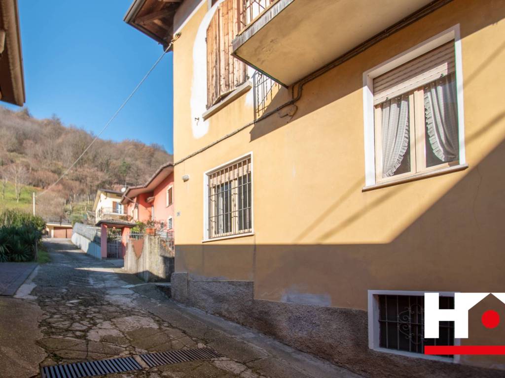 Casa indipendente a Marcheno in Via Guglielmo Marconi, 26 - Foto 2