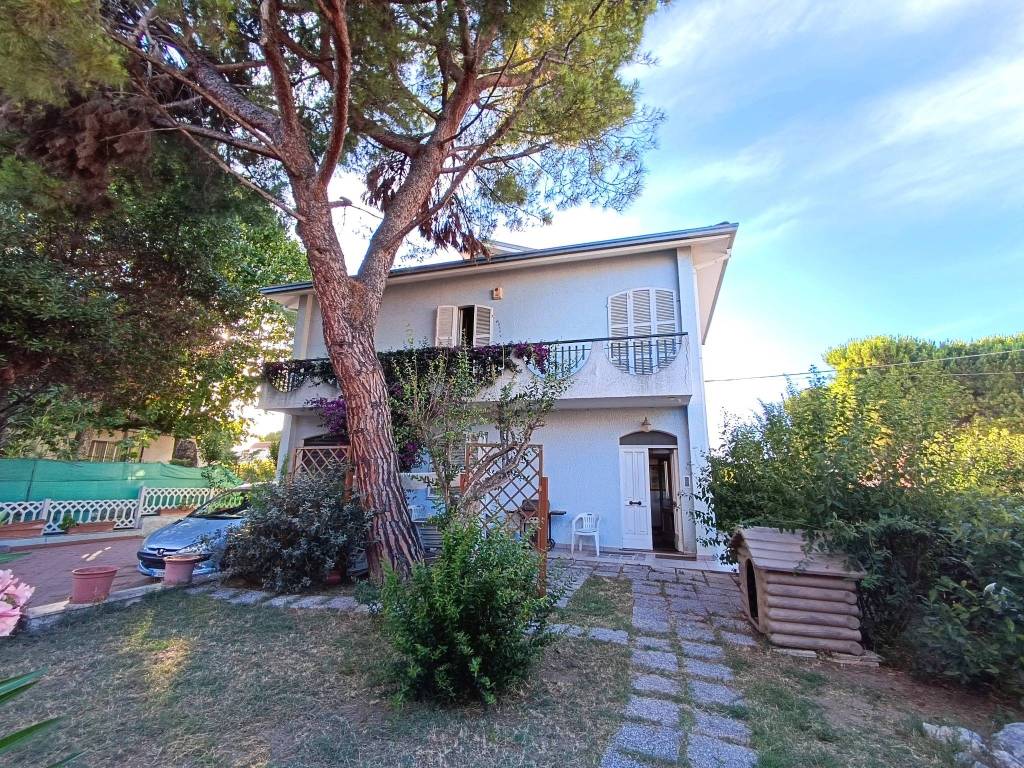 Villa a Civitanova marche in Via Goito - Foto 2