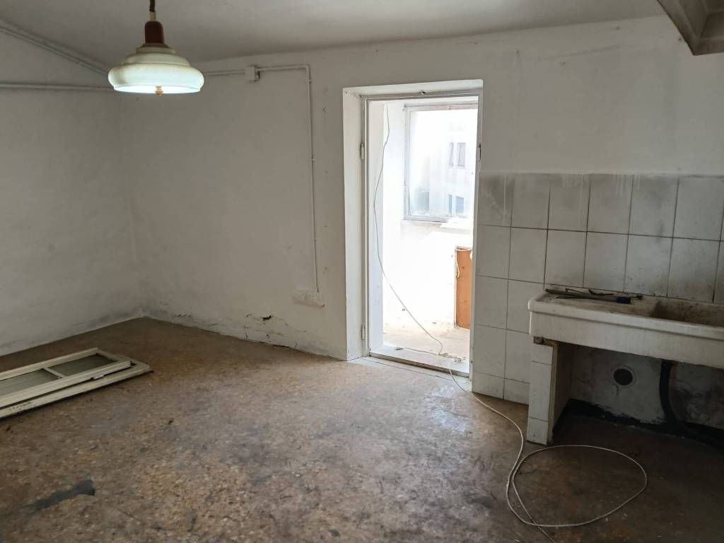 Casa indipendente a Falconara marittima in Via 25 Aprile - Foto 5