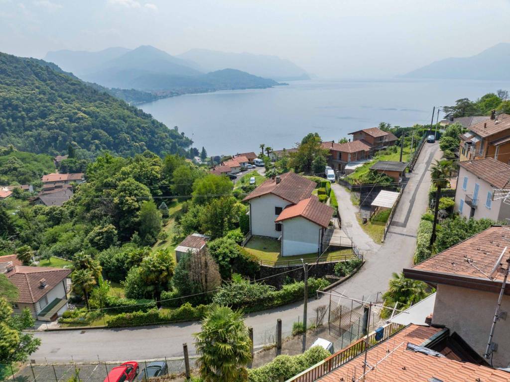 Appartamento a Luino in Via Torretta, 44 - Foto 2