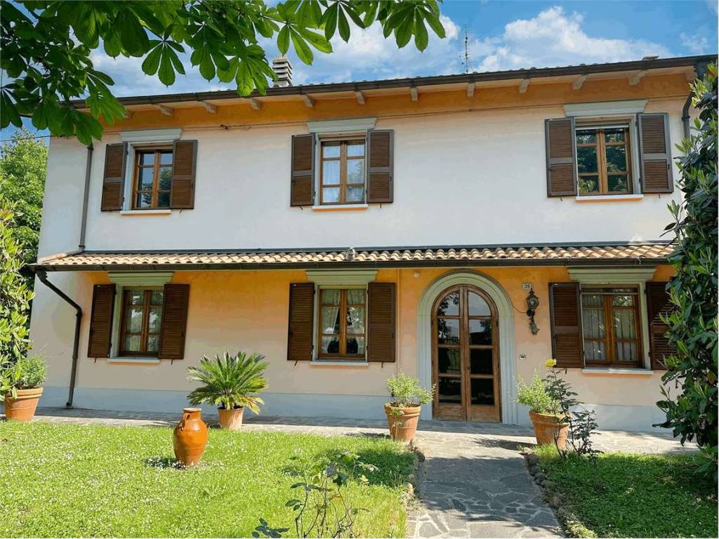 Villa a Soliera in via gandolfa, 38 - Foto 2