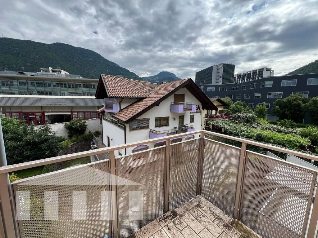 Immobile a Bolzano in Via Josef Mayr Nusser, 58, 39100 Bolzano BZ, Italia - Foto 2