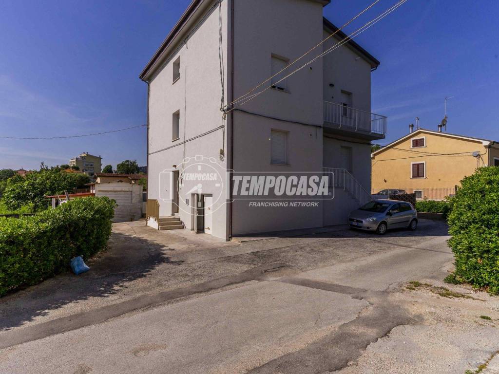 Appartamento a Civitanova marche in Via Borsellino P. 32 - Foto 2