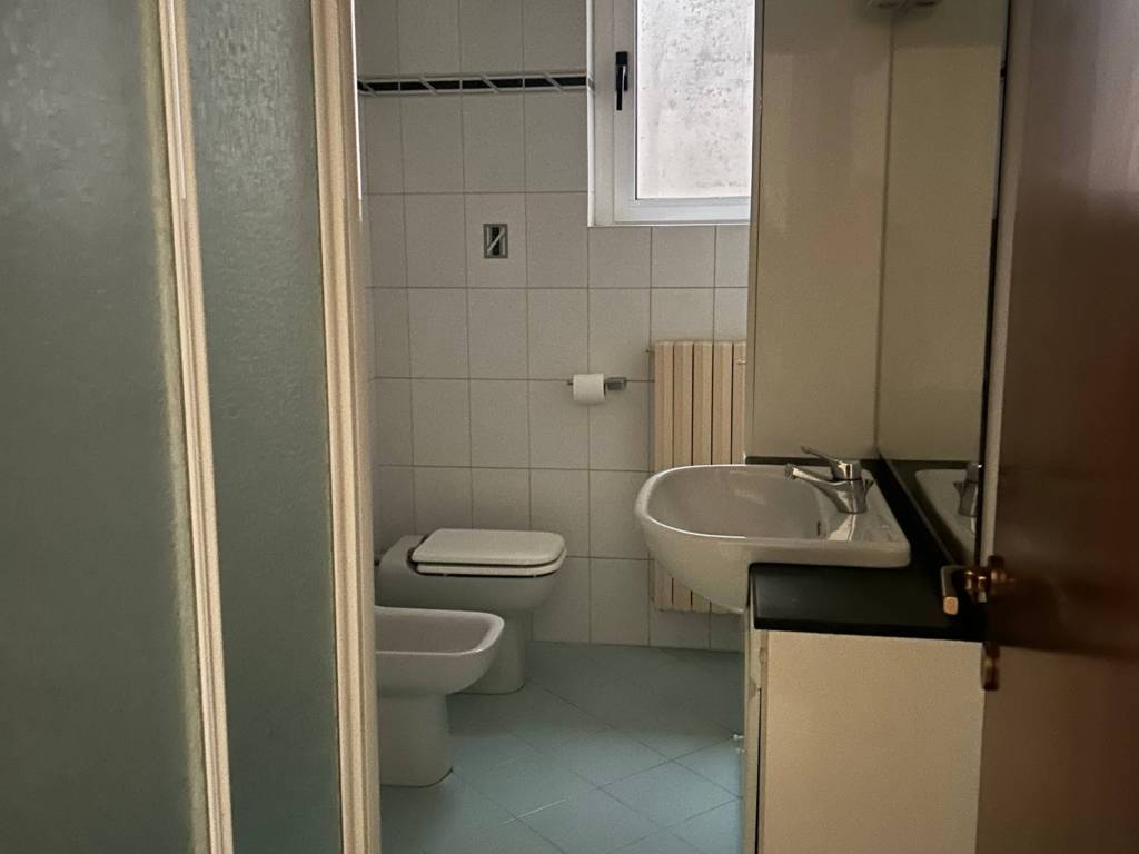 Appartamento a Gavirate in Via Preia - Foto 5