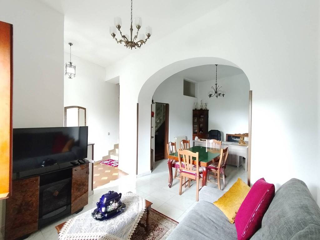 Casa indipendente a Taurianova in Via Felice Cavallotti - Foto 3