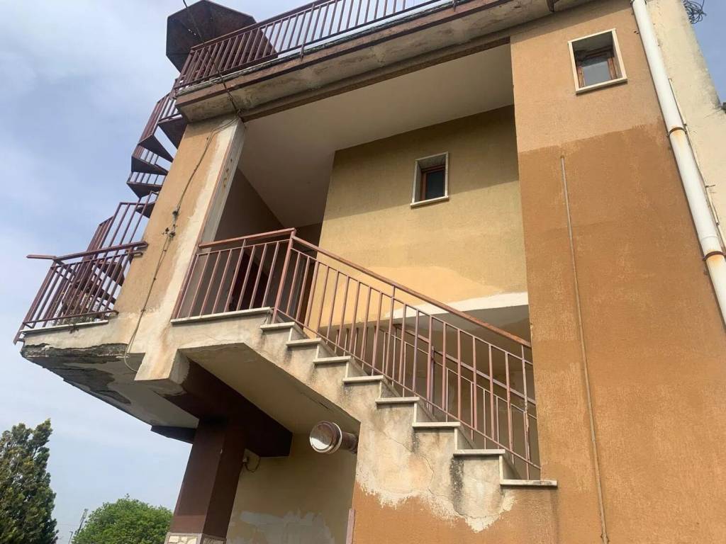 Villa a Sarno in Via Ticino - Foto 3