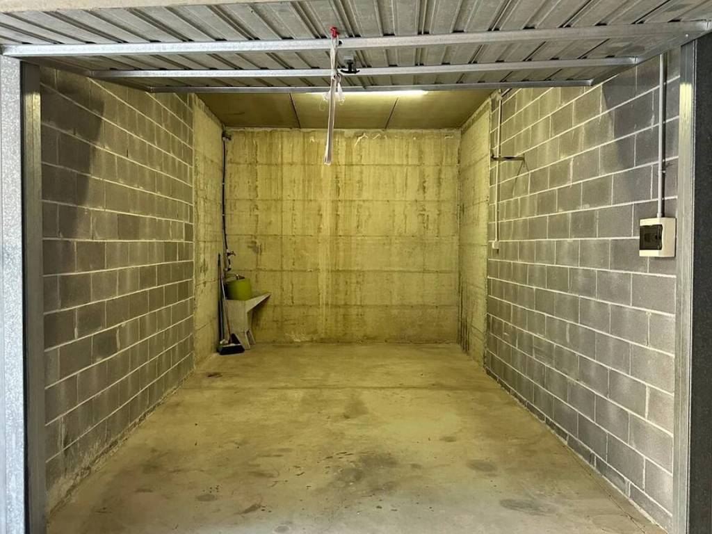 Box / garage a Vado ligure in Via Piave, 224 F - Foto 2