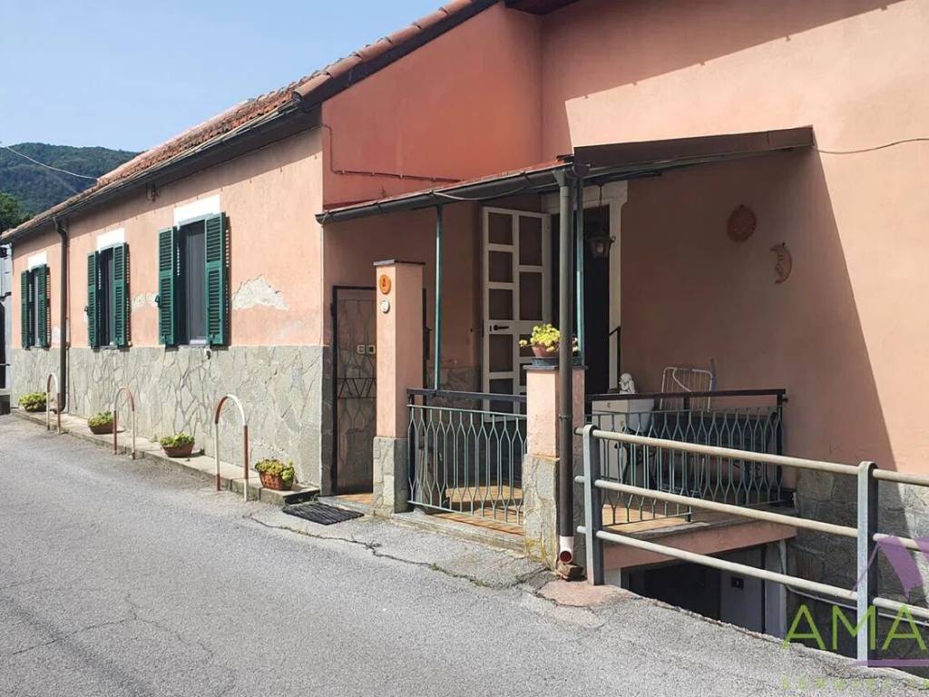 Villa a Quiliano in Via Molini, 4 - Foto 2
