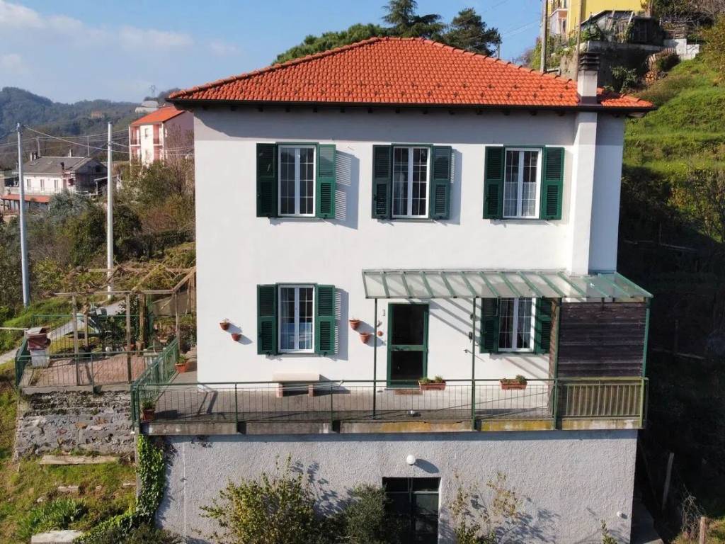 Villa a Quiliano in Via Ronco, 9 - Foto 2