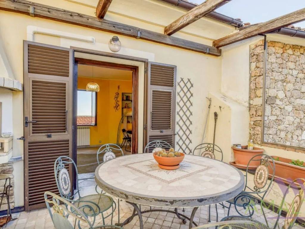 Villa a Vado ligure in Via San Bernardo, 10 - Foto 2