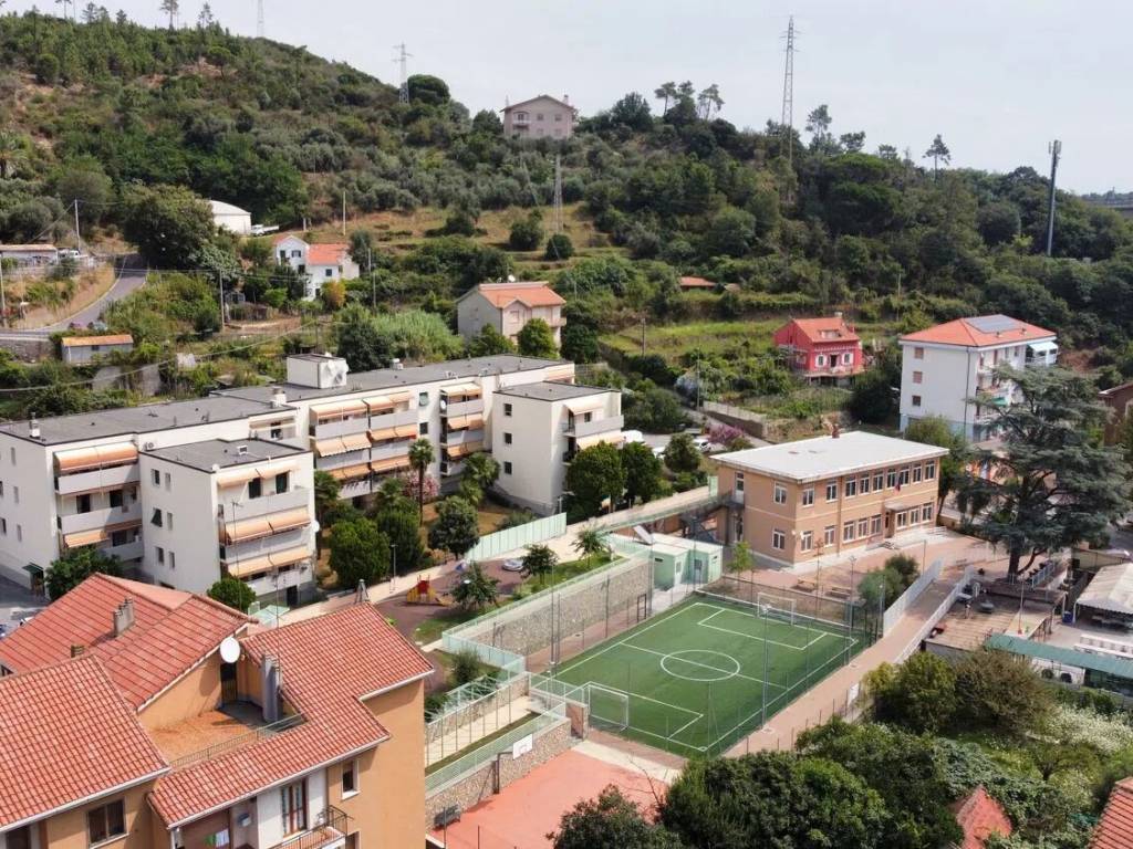 Appartamento a Vado ligure in Via Bellandi, 7 - Foto 3