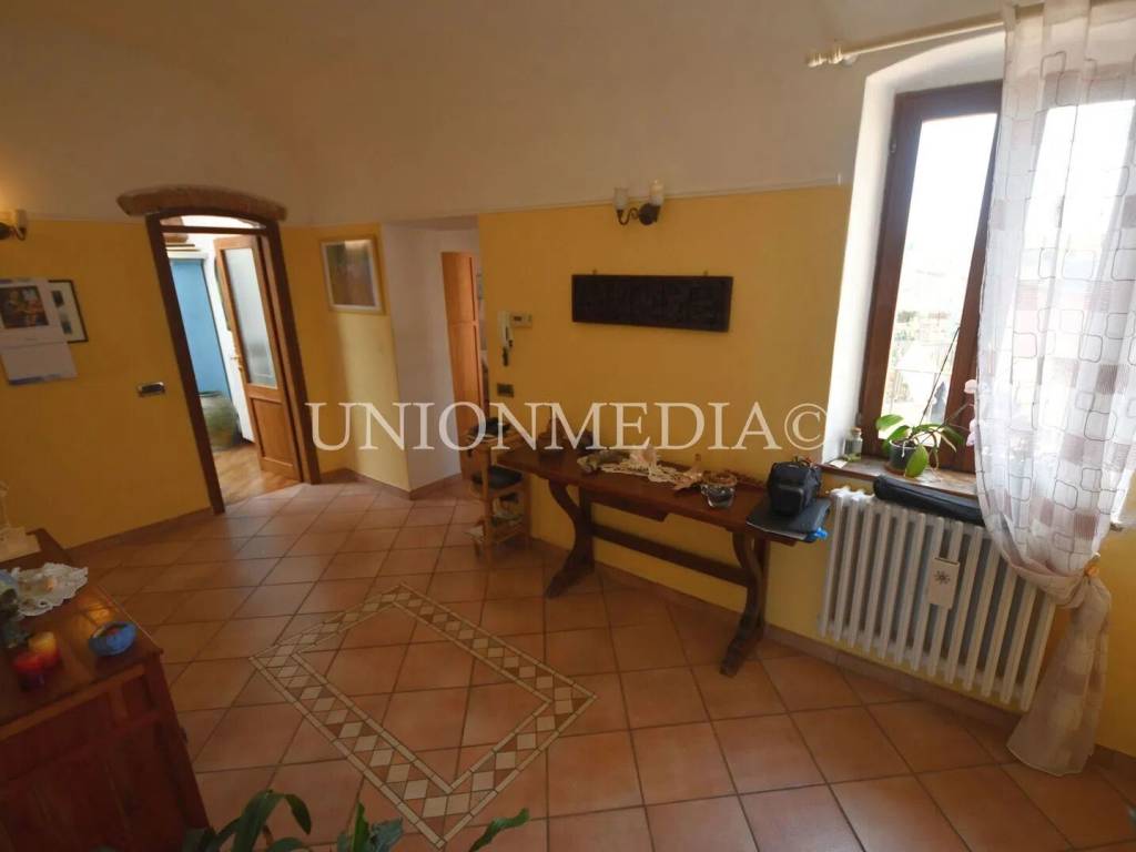Appartamento a Sarzana in Piazza Giacomo Matteotti S.N.C. - Foto 2