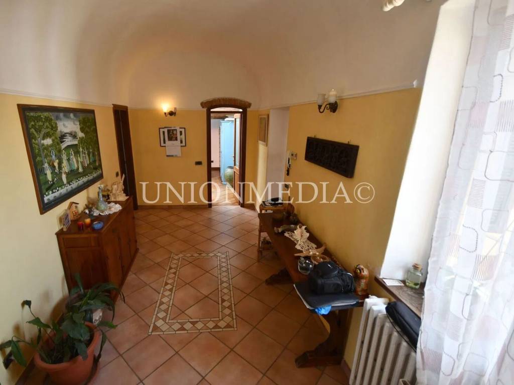 Appartamento a Sarzana in Piazza Giacomo Matteotti S.N.C. - Foto 3