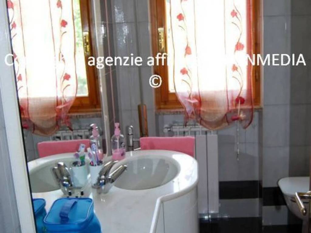 Appartamento a Sarzana in Via Bradia S.N.C. - Foto 5