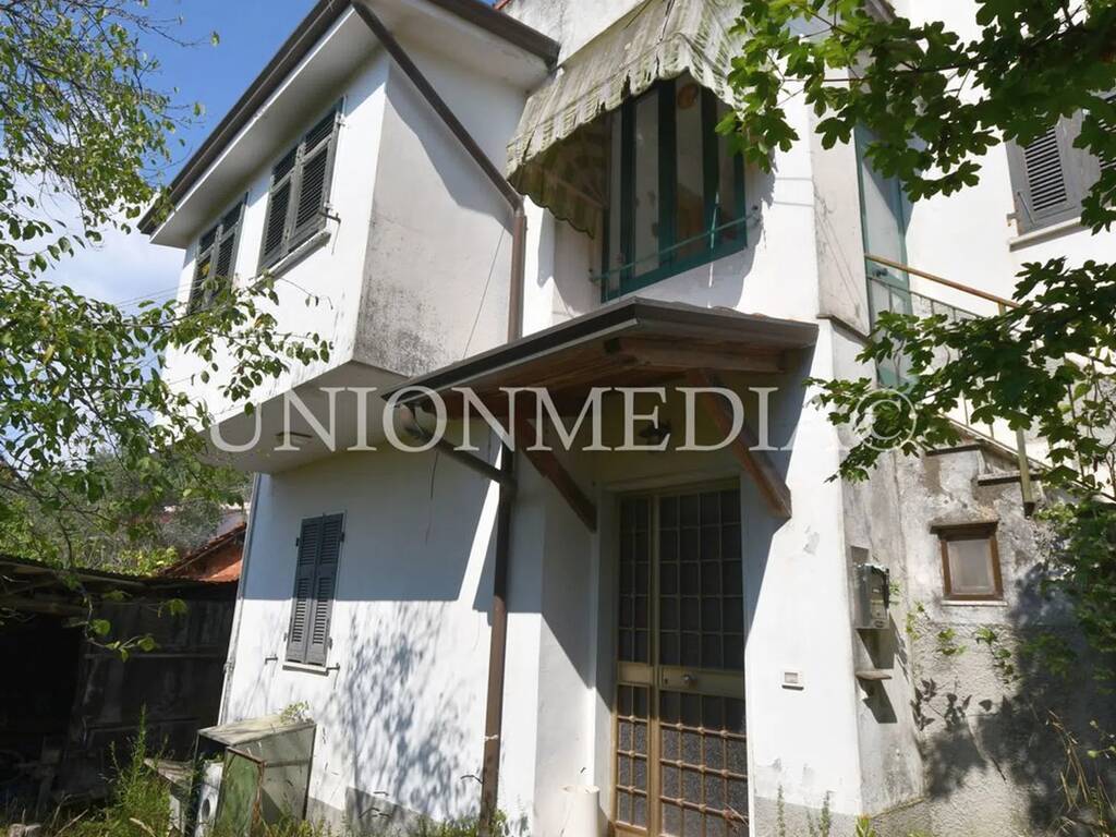 Villa a Sarzana in Via Dei Molini S.N.C. - Foto 2