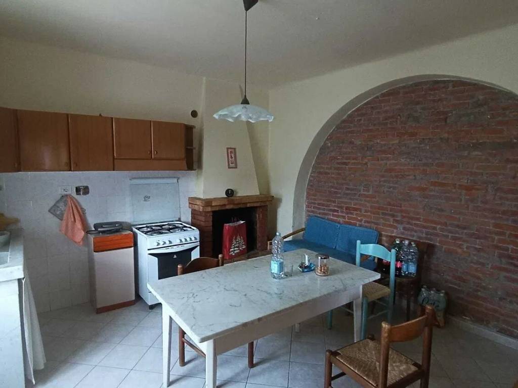 Villetta a schiera a Castelnuovo magra in Via Salicello S.N.C. - Foto 2