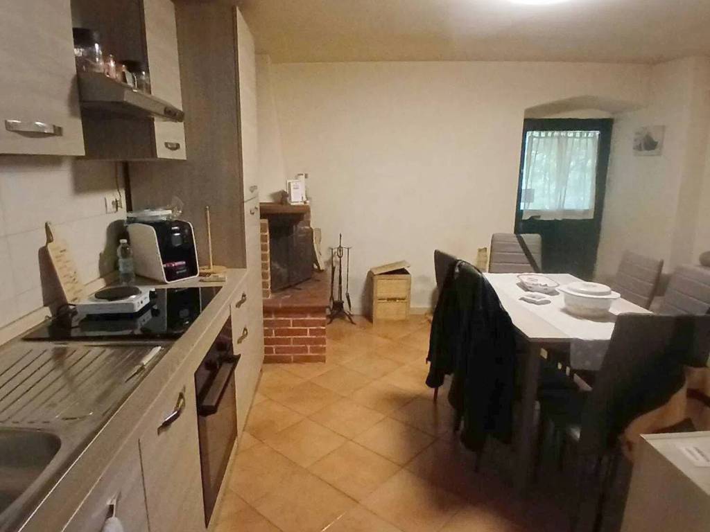 Appartamento a Castelnuovo magra in Via Carbone S.N.C. - Foto 3