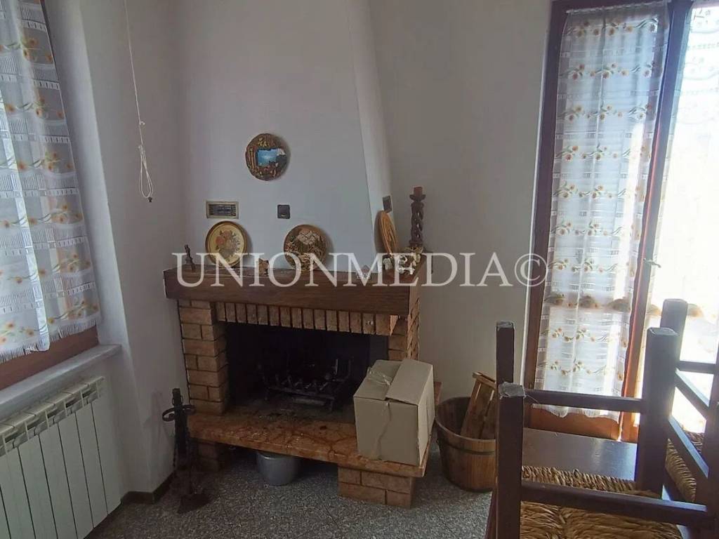 Appartamento a Castelnuovo magra in Via Salicello S.N.C. - Foto 2