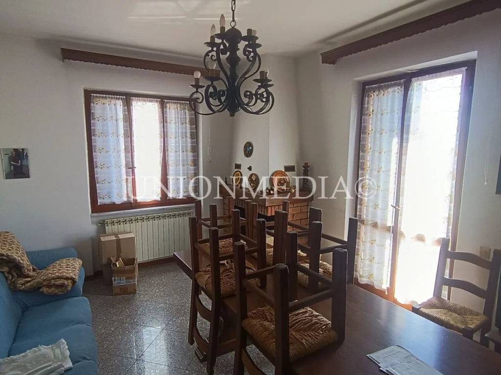 Appartamento a Castelnuovo magra in Via Salicello S.N.C. - Foto 3